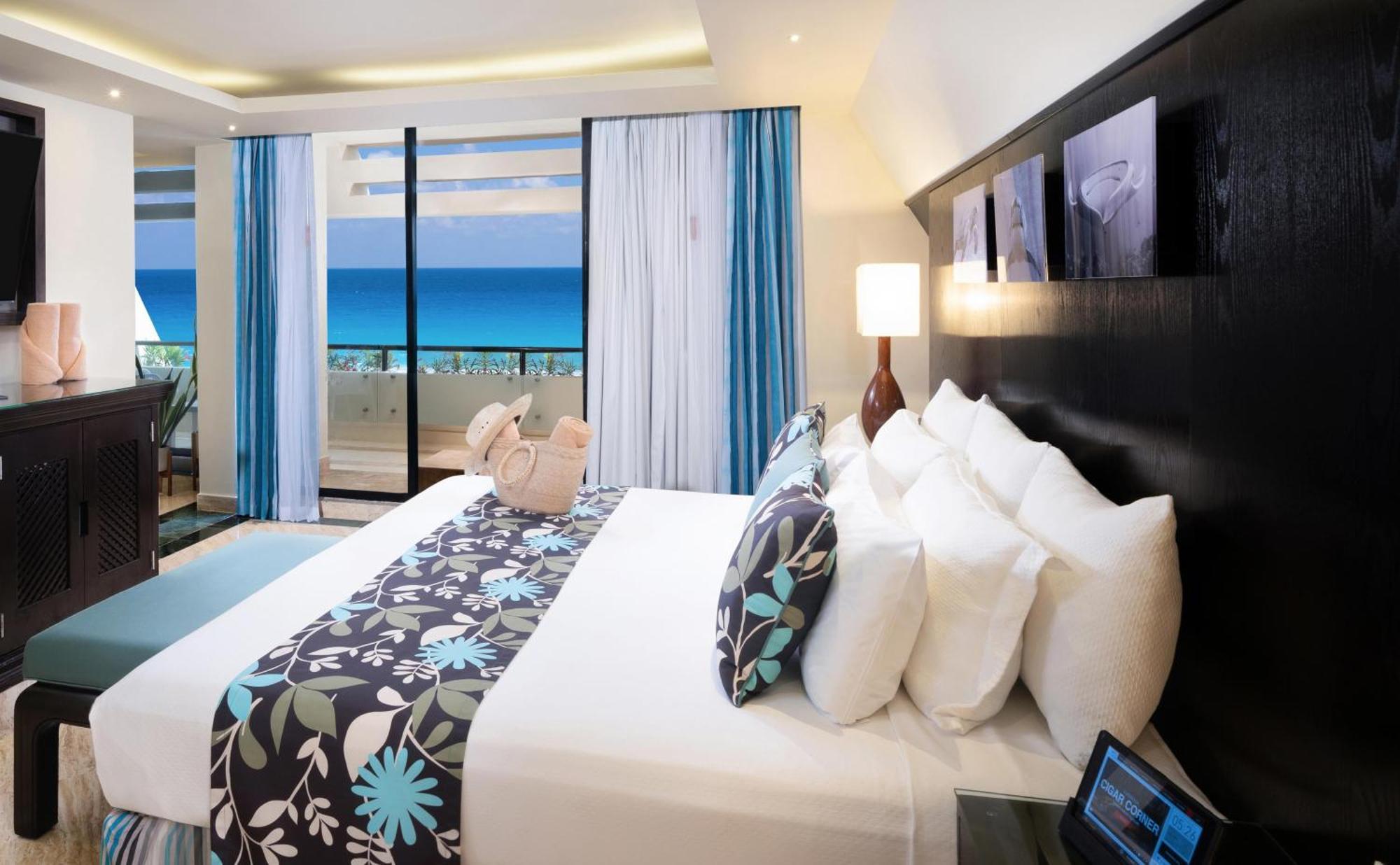 Pyramid Master Suite